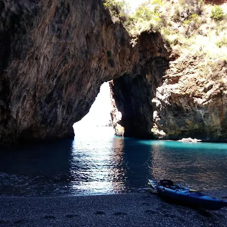 Bed and breakfast Aria Di Mare Family 3*