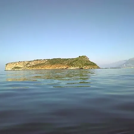 Aria Di Mare Family Bed & Breakfast